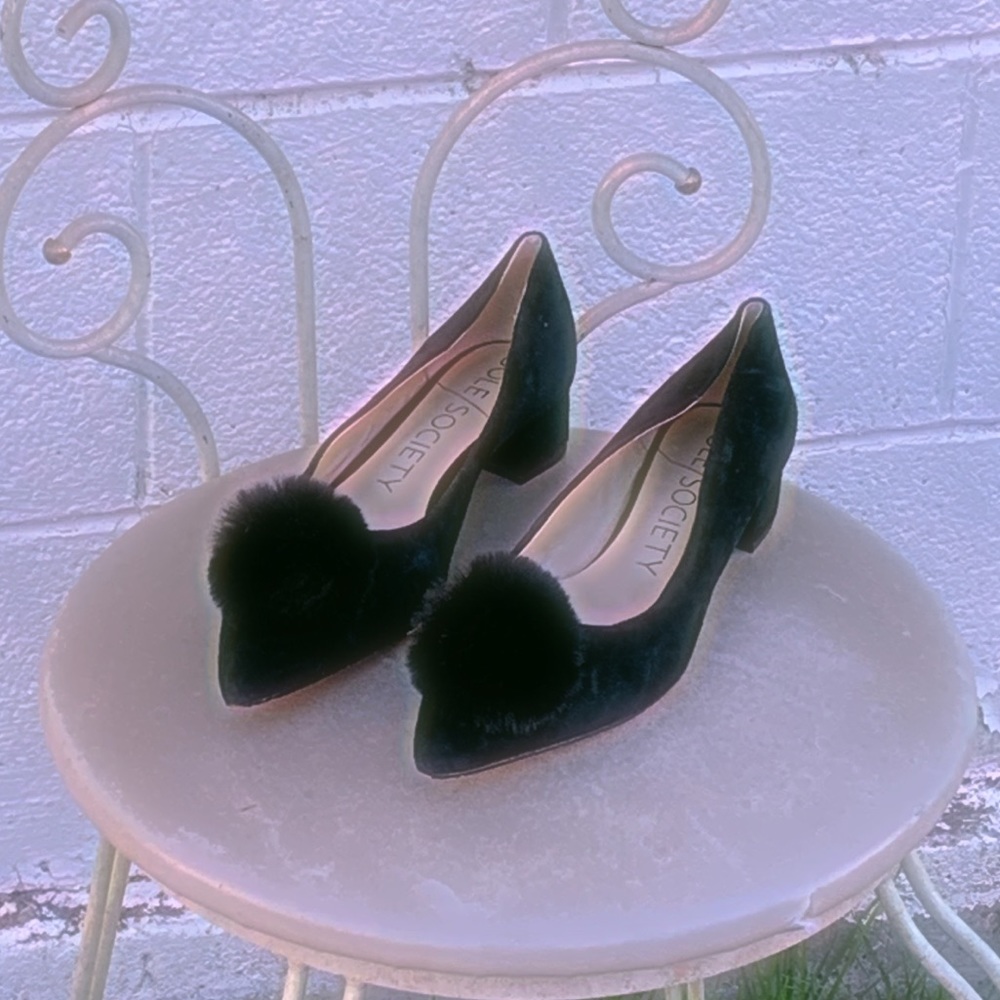 Black tinkerbell block heels